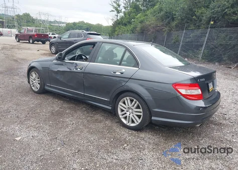 2009 Mercedes-Benz C 300 Luxury/Sport from USA, damaged, VIN WDDGF54X69F217067